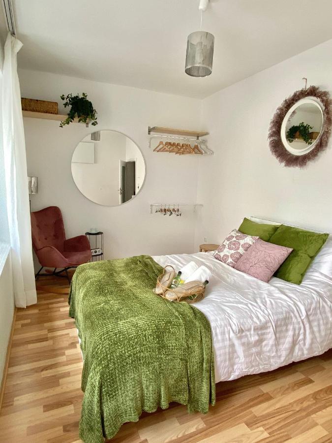 Stay In Aux, Feel At Home ! 2 Room Apartment Central Incl All You Need For 4 Person, 24H Check In, Pkw Parking Only Augsburg Eksteriør bilde