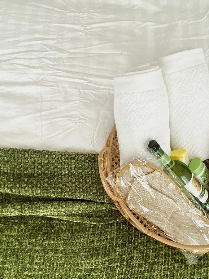 Stay In Aux, Feel At Home ! 2 Room Apartment Central Incl All You Need For 4 Person, 24H Check In, Pkw Parking Only Augsburg Eksteriør bilde